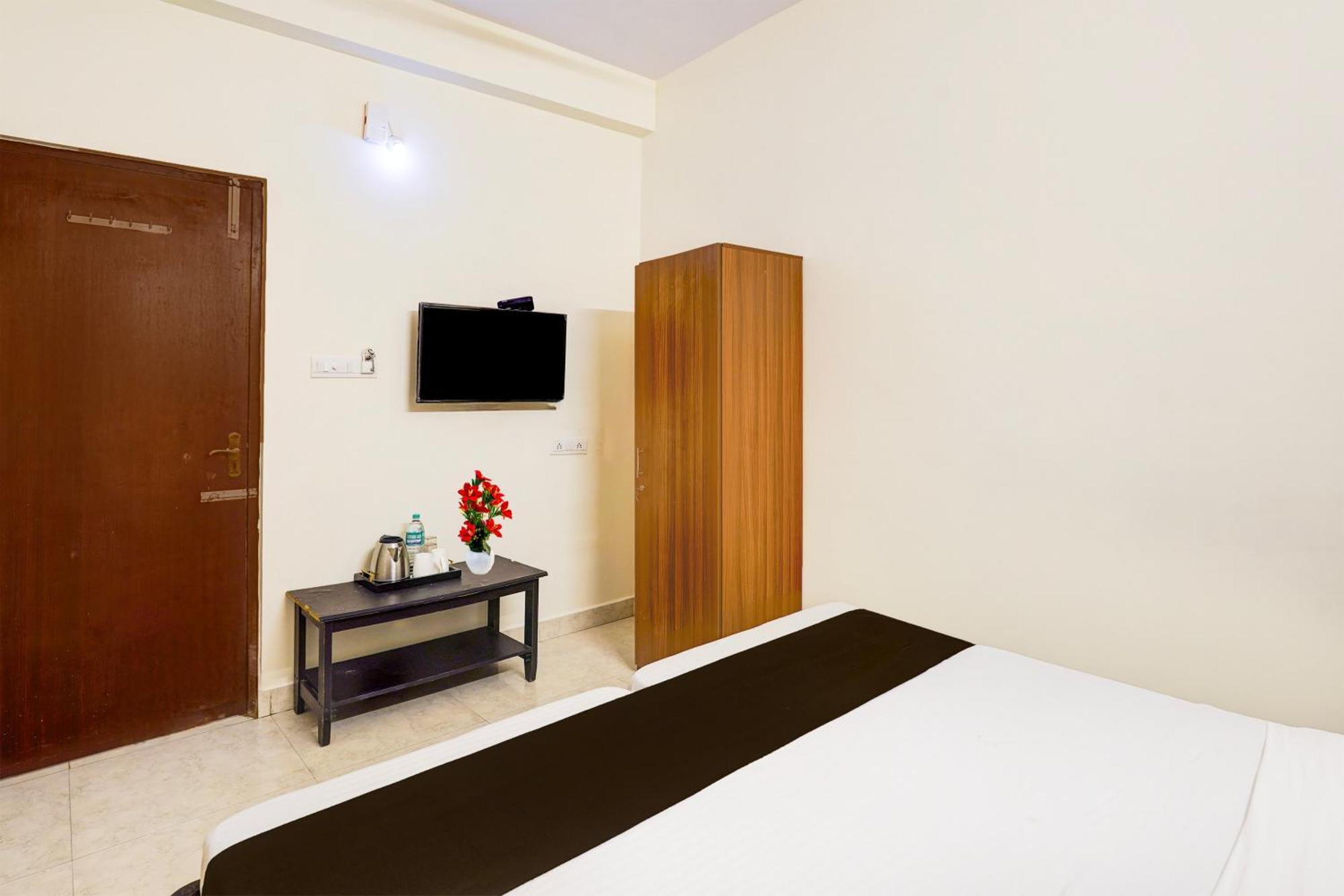 Super Collection O Thousand Lights Chennai Bagian luar foto